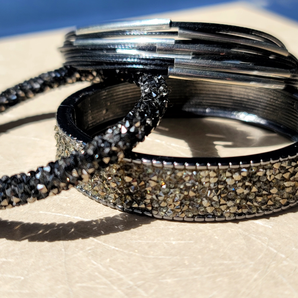 Black and Silver Bangle Set